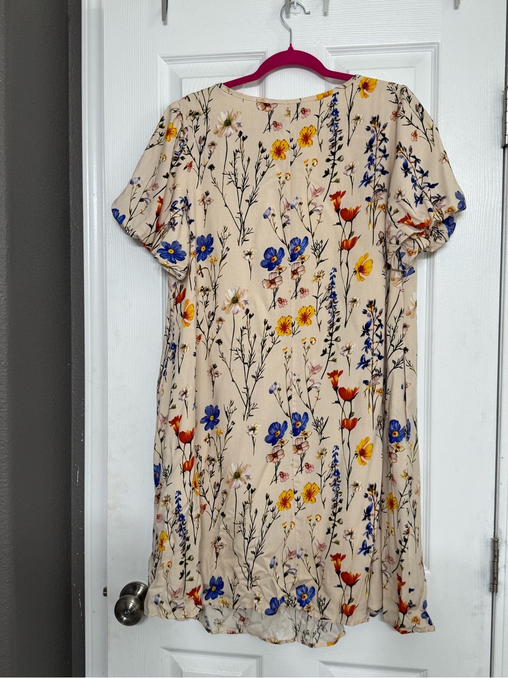 BloomChic Pretty Floral Cream Puff Sleeve pull Over Dress 12 - Picture 3 of 12